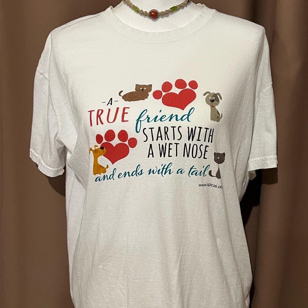 White Graphic Tee "A True Friend Starts With a Wet Nose"